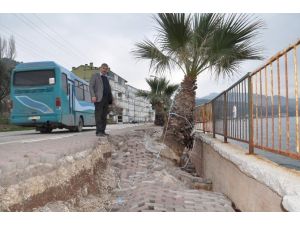 (Özel Haber) Fırtına Kurşunlu Sahillerini Dağıttı