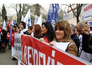 İş Bırakan Sağlık Personeline Hastalardan Tepki