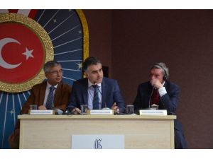 Doç. Dr. Kutay Karaca: Batı İslam Alemini Ötekileştirmemeli