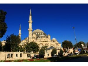 Bir Dahinin Eserleri