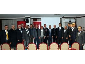 Ekonomist Hikmet Baydar, Gaziantep Müsiad Üyeleriyle Bir Araya Geldi