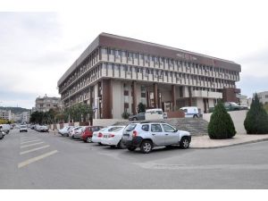 İzmir’de Seçmen Listeleri Askıya Çıktı