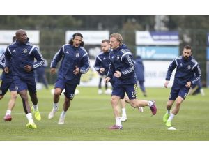 Fenerbahçe Ankara’ya Tam Kadro Gidiyor