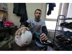 Hayata İki Sıfır Yenik Başladı, Şimdi Gol Kralı