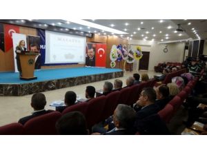 Ak Parti’de Mahalle Başkanlarına Eğitim