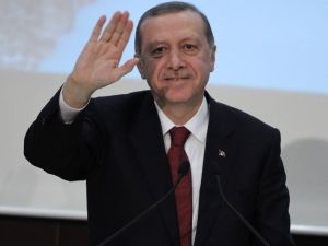 Erdoğan: Romanlarla Birlikte Büyüdüm
