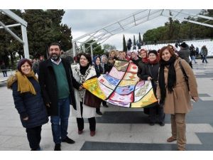 Kadınlar Şehitlere Anı Yorganı Yaptı