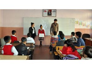 Talasemi Hastası Rengin, Lösemi Çocuklar İçin Yardım Kampanyası Başlattı