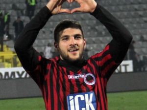 İşte F.bahçe’yi Yıkan Adam !