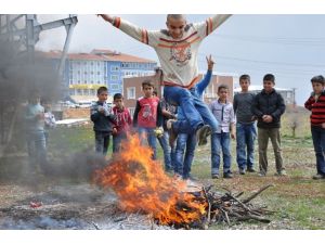 İlk Nevruz Ateşi Yakıldı