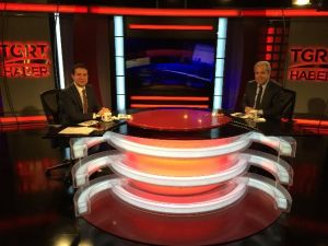 Demirtaş, Öcalan’ın Üstüne Oynuyor