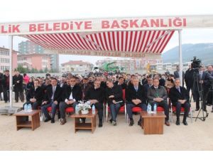Özdilek’ten Gemlik’e Okul