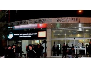 Manisa’da Meclis Toplantısında Arbede