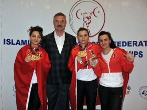 Türkiye’den Halterde Madalya Rekoru