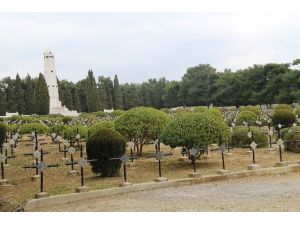 Çanakkale’de Kandırılan Senegallilerin Mezar Çilesi