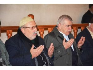 Kahramanmaraş’ta Eller Çanakkale Şehitleri İçin Açıldı