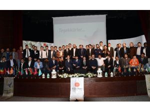 Öğrenciler Şiir Gecesinde Buluştu