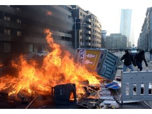 Almanya Karıştı !