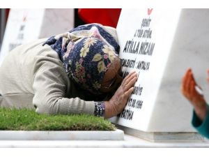 Antalya Şehitliği’nde Duygulandıran Tören
