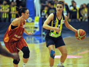 Bugün Günlerden Derbi