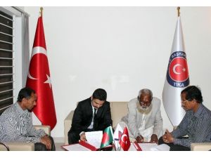 Bangladeş’te Mehmet Akif Ersoy Eğitim Binasının İnşasına Başlandı