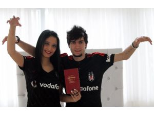 Beşiktaş Formalarıyla Mutluluğa İmza Attılar