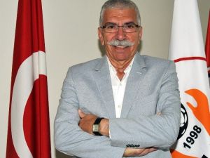 Yemişçi İzvak’a Aday Olmuyor