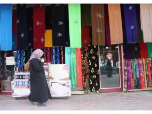 (Özel Haber) Nevruz Dolayısıyla Yöresel Kıyafetlere Rağbet Arttı