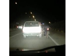 Hem Kendini Hem De Başkalarını Tehlikeye Attı
