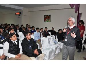 Nişantaşı Üniversitesi Tekirdağ’da Öğrencilerle Buluştu