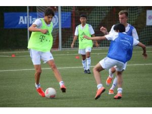 Yıldız Adayı Bursaspor Antrenmanında