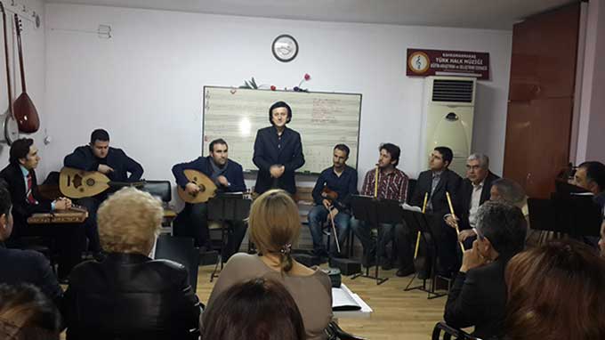 Necmeddin Akbenle Türk Müziğine Doyacağız