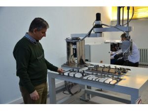 Döküm Sanayine Yerli Robot