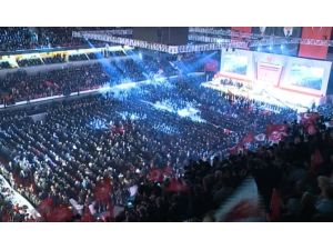 Bahçeli Kurultaya Sloganlarla Girdi