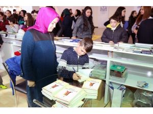 Dokunmatik Kitaplar Okuyucuyla Buluştu