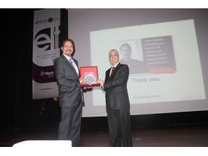 İngilizce Öğretmenleri “Mükemmelliğin Eşiğinde”