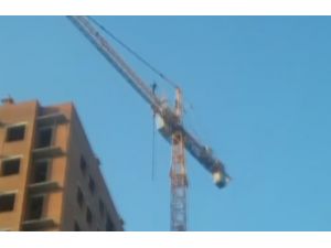 Onlarca Metre Yüksekten Ölüme Düştü