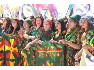 Mersin’de Nevruz Coşkusu