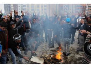 Nevruz Ateşinde Yanıyordu