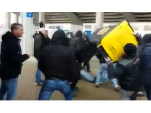 Polise Çöp Bidonu Attı !