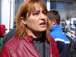 İş Yerini Kilitleyip Sırra Kadem Bastı