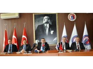Çomü’nün Yeni Rektörü Göreve Başladı