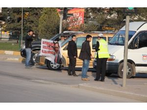 Bbp’lilerden Yol Kapatma Eylemi