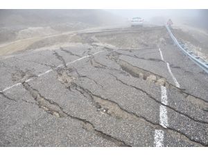 Devrek’te Çöken Yol Onarılmayı Bekliyor