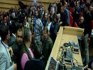 ’Esnaf Buluşması’nda Gerginlik