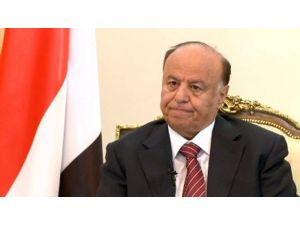 Devlet Başkanı Ülkeyi Terk Etti !