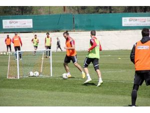 Kardemir Karabükspor’da, Galatasaray Maçı Hazırlıkları Sürüyor