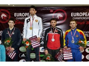 Milli Güreşçi Topal, Avrupa Üçüncüsü Oldu