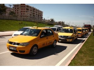 Adana’da Taksicilerden Eylem