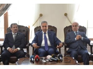 Başbakan Yardımcısı Arınç, Avrupa’ya Gönderme Yaptı: